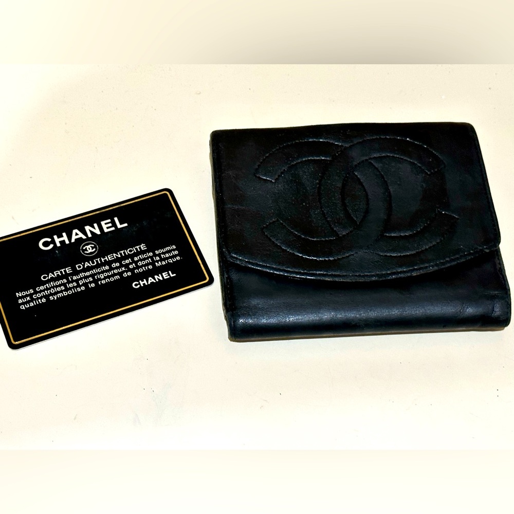Vintage Chanel CC Caviar timeless Bifold Wallet